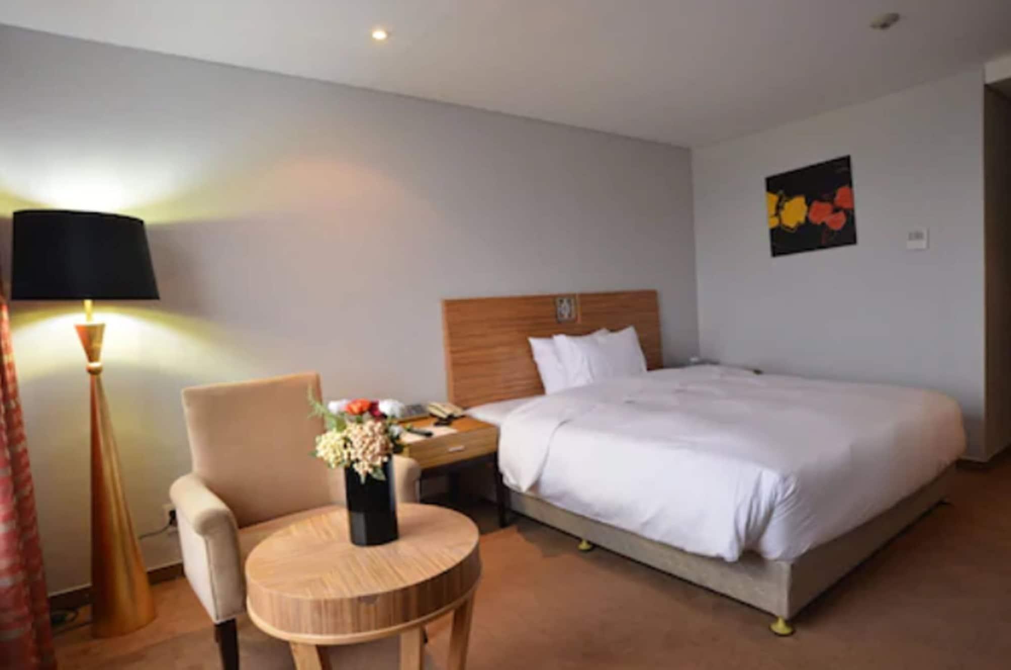 פוהאנג Philos Hotel מראה חיצוני תמונה