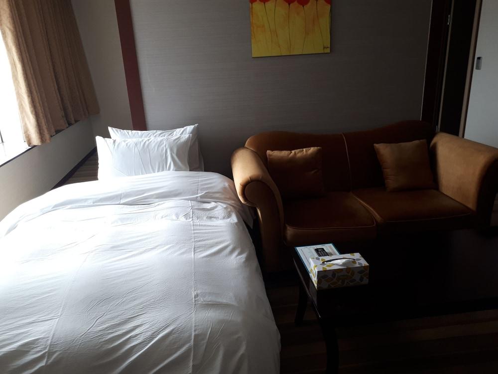 פוהאנג Philos Hotel מראה חיצוני תמונה